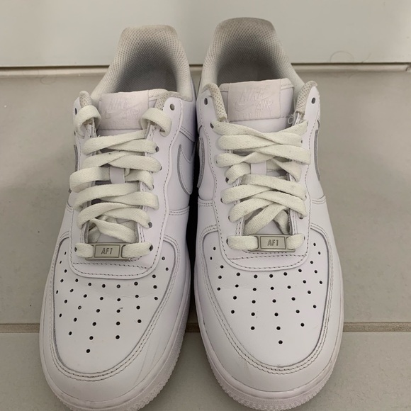 White Sneakers Nike Air Force 1 Women’s 9.5 EUC - Picture 3 of 7